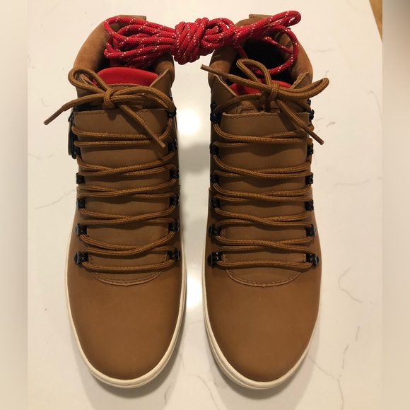 Clae Grant. Mens Size 8.5 Grizzly Leather. - Picture 2 of 8